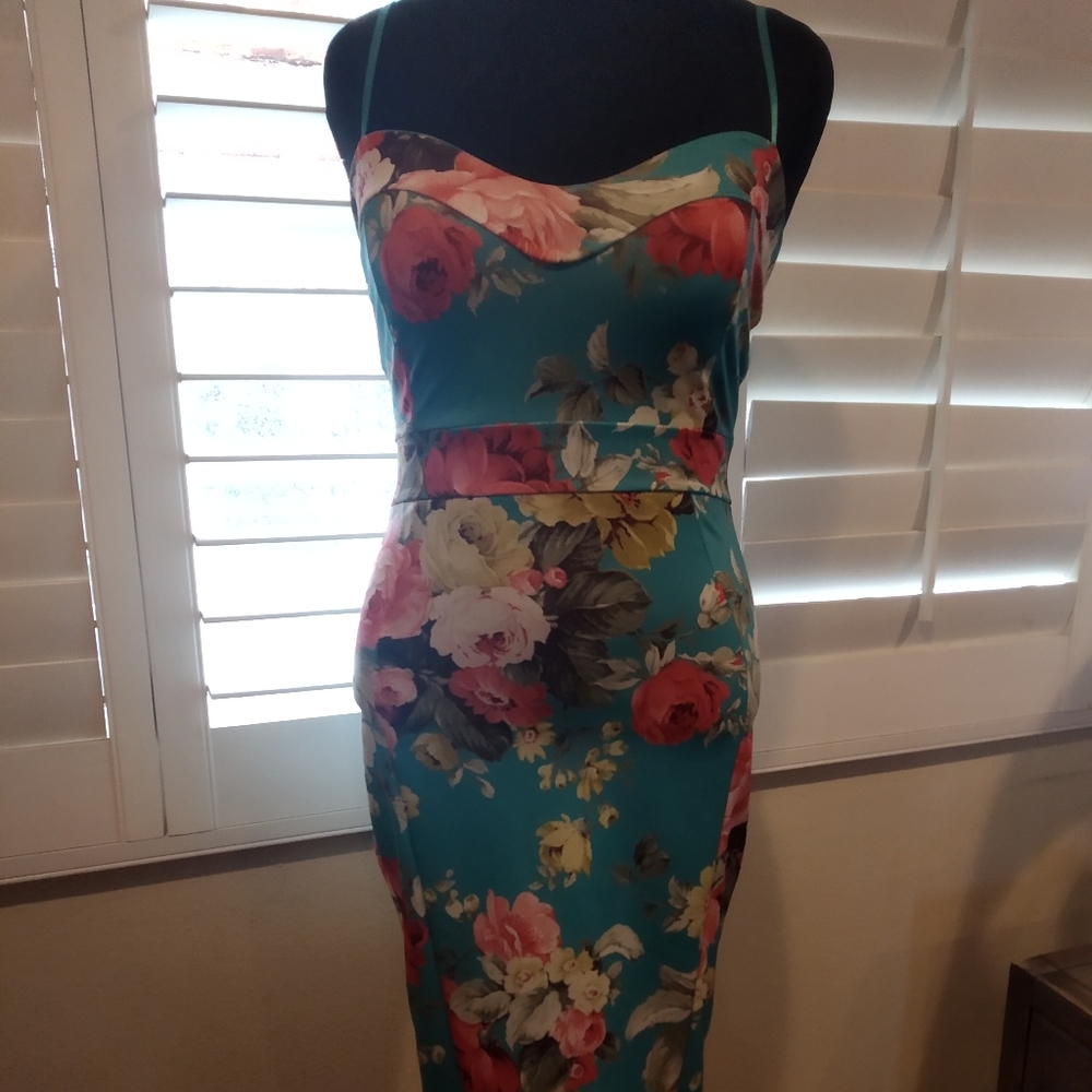 Violet Floral Body Con Dress